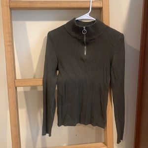 Army green long sleeve zip top